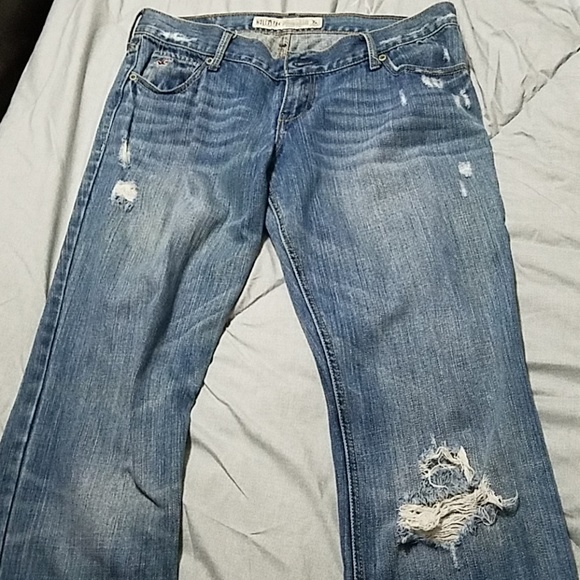 Distressed Jeans - Picture 2 of 5